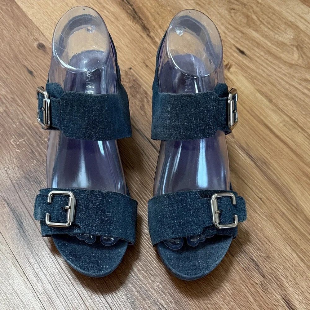 Vaneli navy glitter strappy wedge sandals, size 8